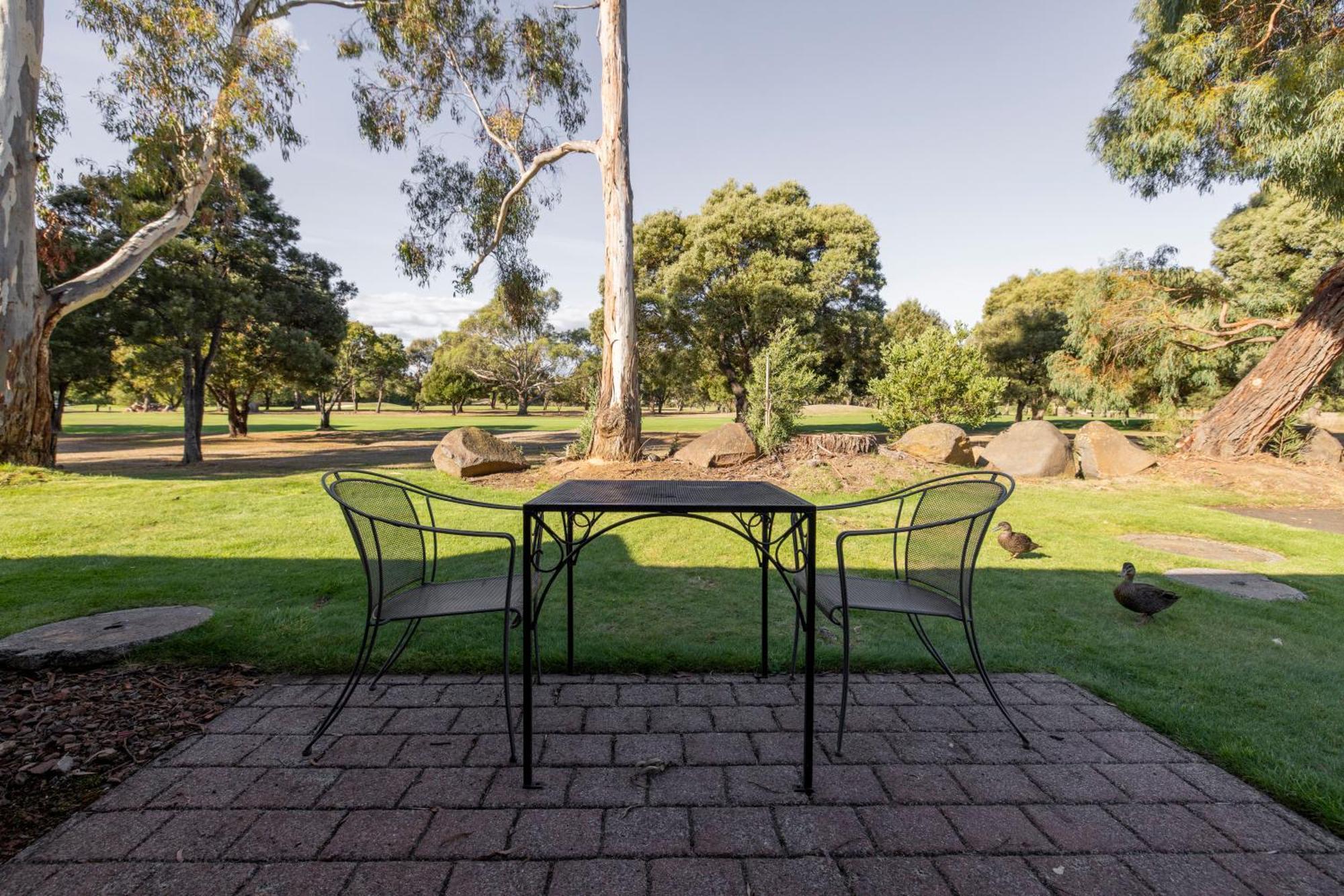Country Club Villas Launceston Room photo