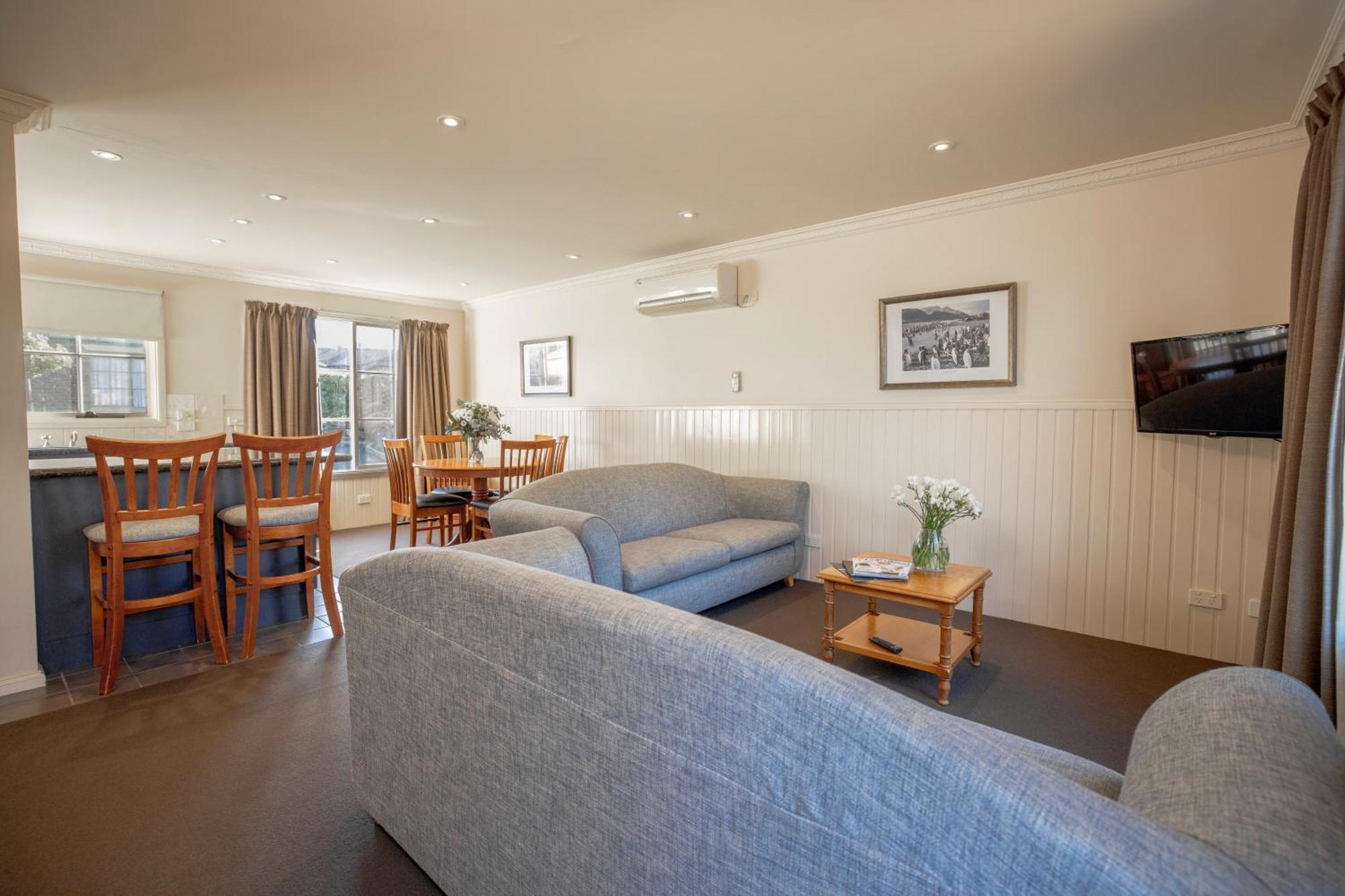 Country Club Villas Launceston Room photo