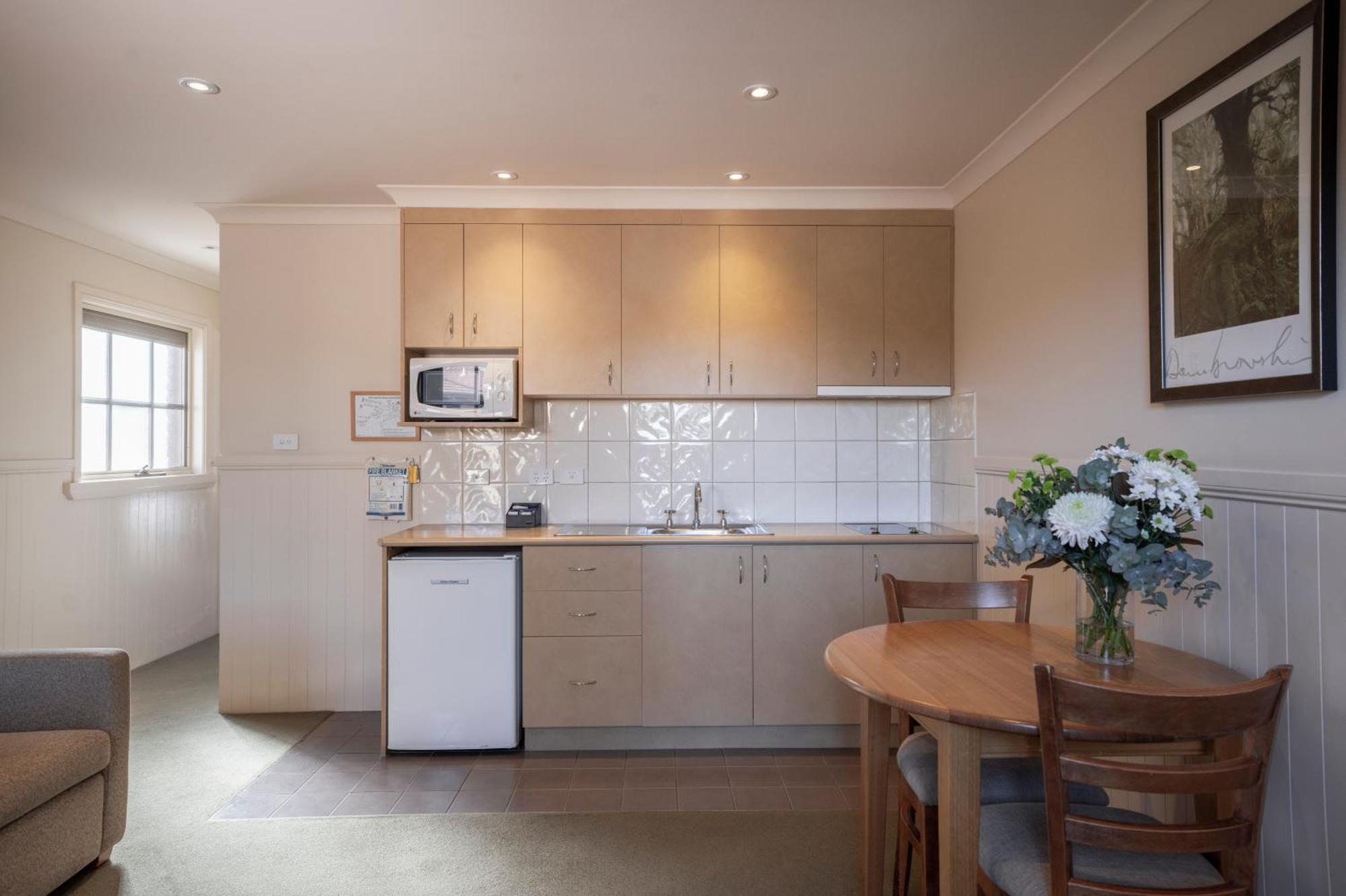 Country Club Villas Launceston Room photo