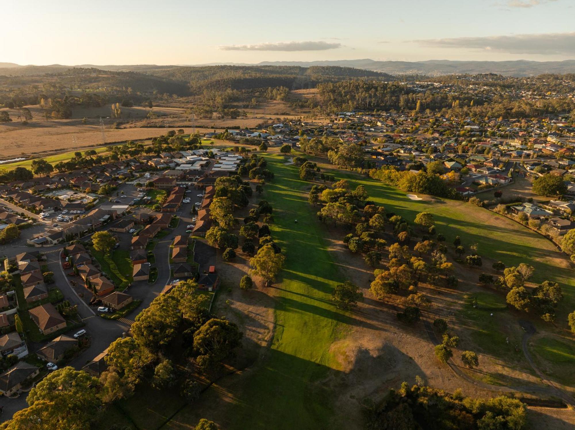 Country Club Villas Launceston Exterior photo