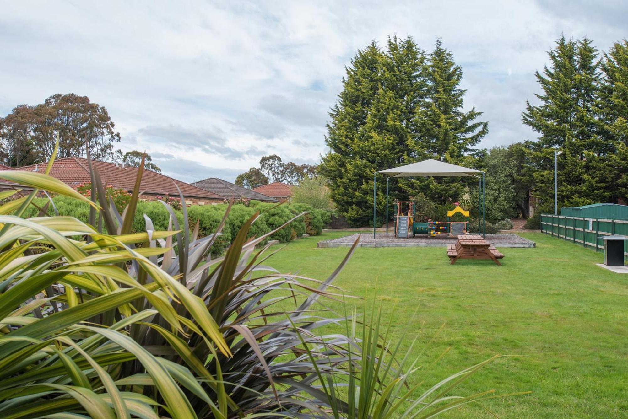 Country Club Villas Launceston Exterior photo